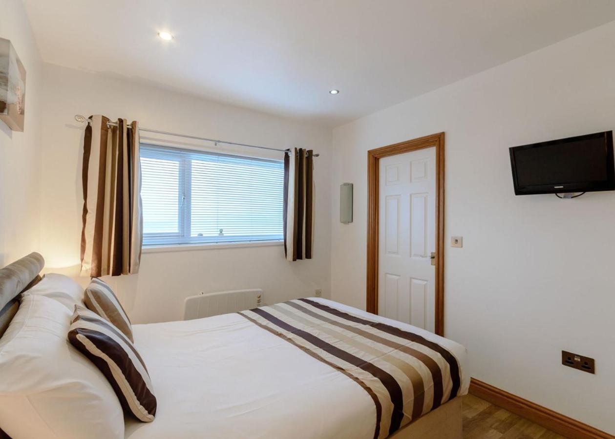 Gilfach Holiday Park Henfynyw Upper Kültér fotó