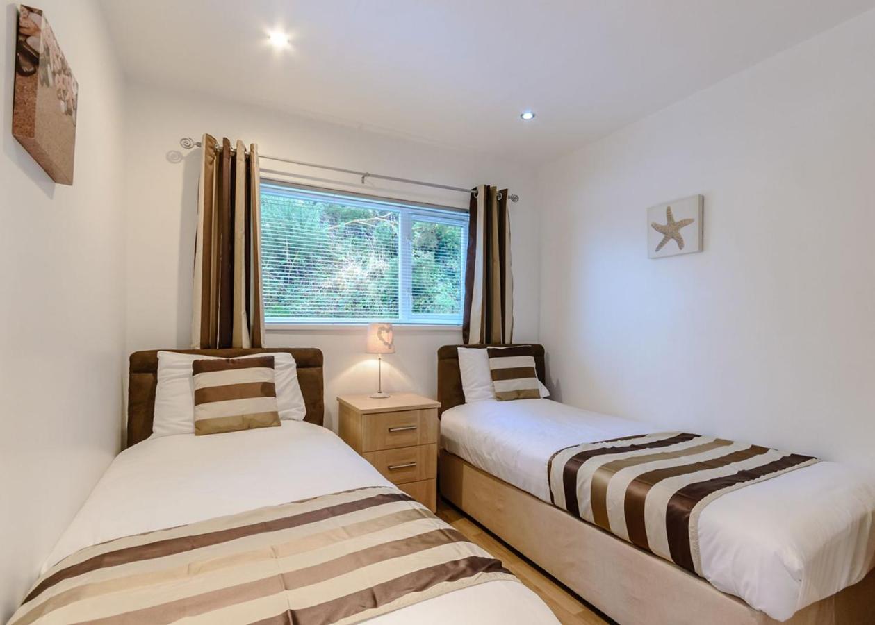 Gilfach Holiday Park Henfynyw Upper Kültér fotó