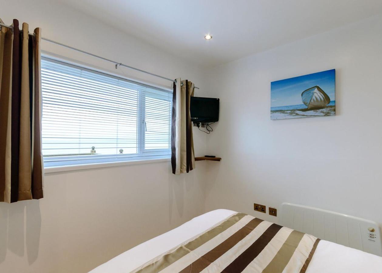 Gilfach Holiday Park Henfynyw Upper Kültér fotó